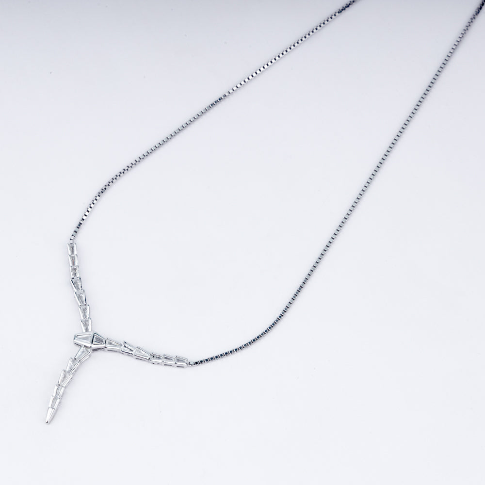 925 Sterling Silver Serpent Style Necklace – Sleek & Modern