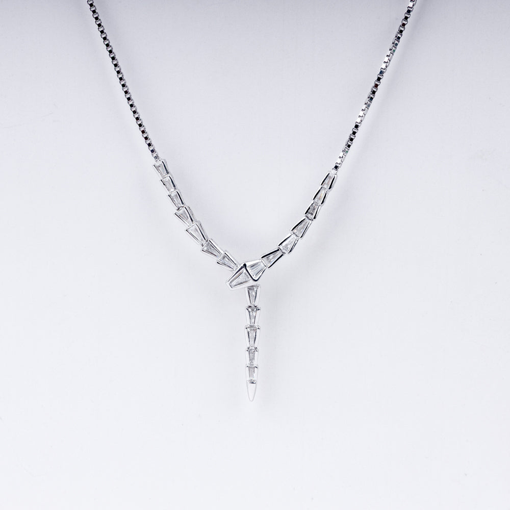 925 Sterling Silver Serpent Style Necklace – Sleek & Modern