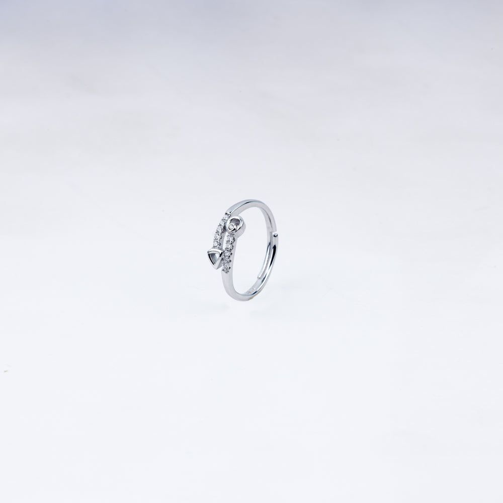 Geometra CZ Ring in 925 Sterling Silver – Edgy Minimalism
