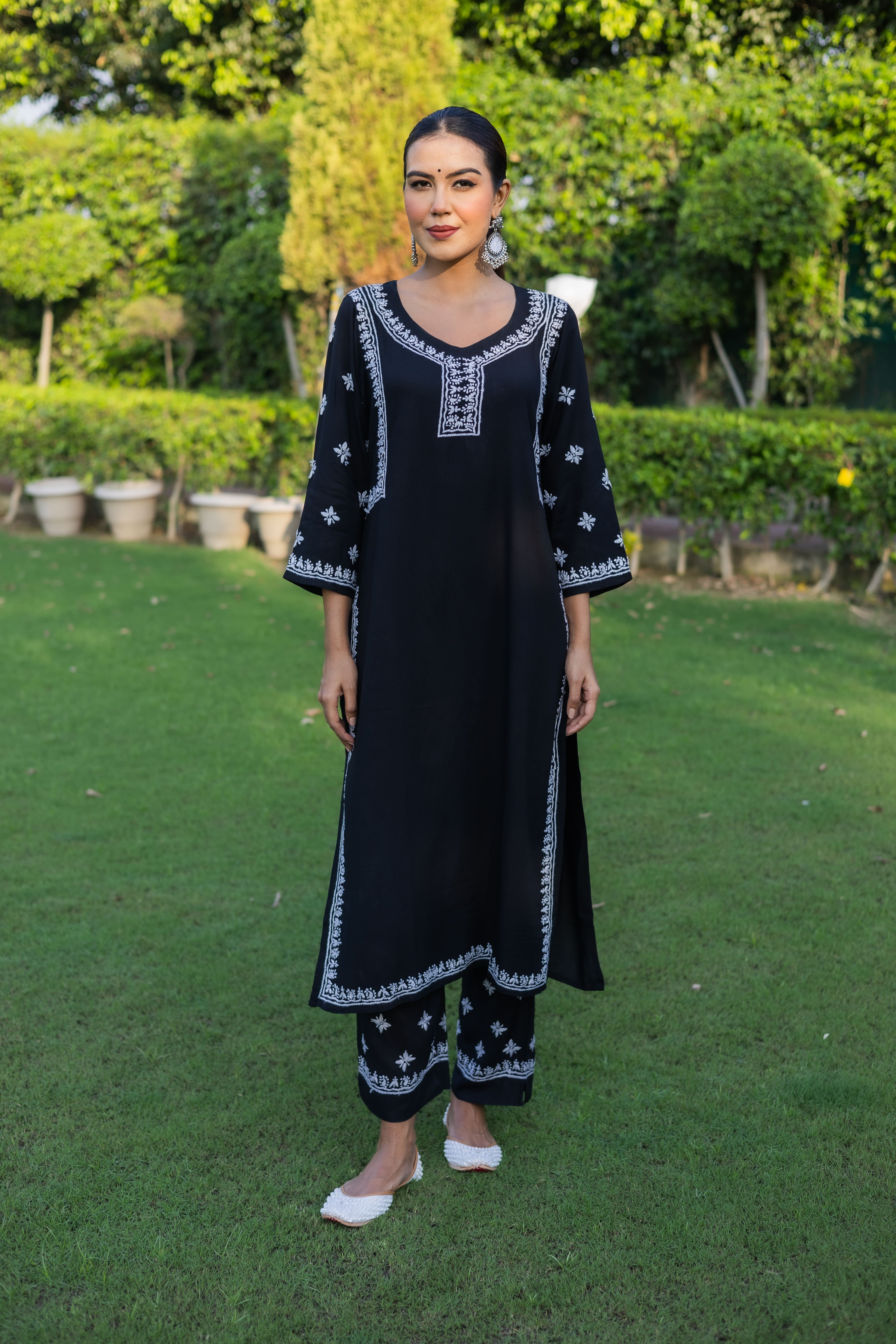 Black Cotton Rayon Chikankari Solid Women's 2 PC Kurta Set