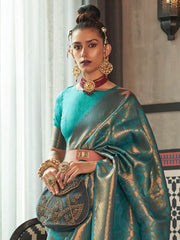 Teal Enchant Silk Blend Two-Tone Handloom Designer Saree with Blouse Piece